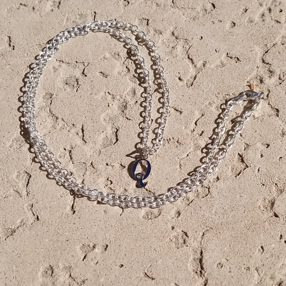 Sterling Silver Initial Q necklace - Picture 3 of 5